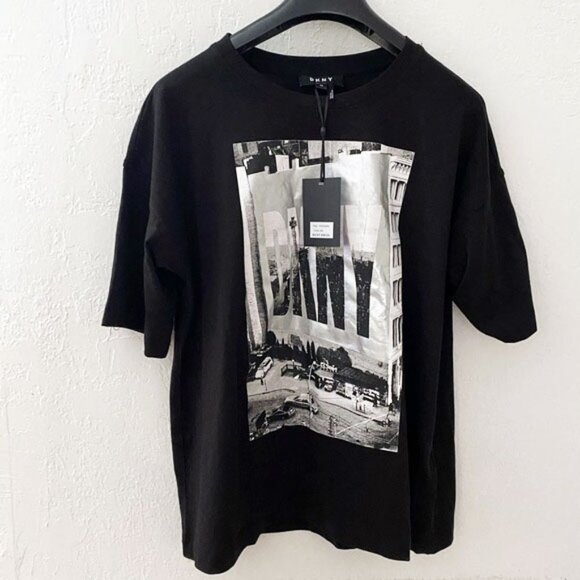 Dkny Tops - DKNY Black Graphic New York street Scape T shirt